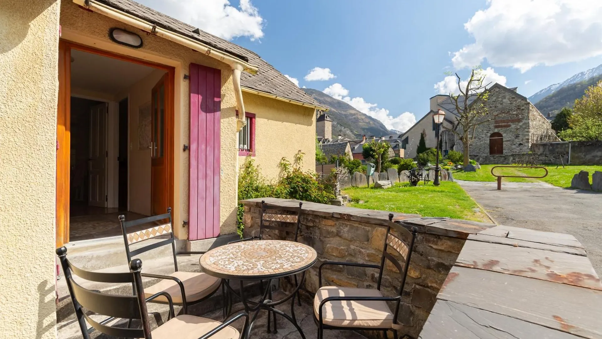 La Petite Maison Des Montagnes Luz-Saint-Sauveur 0*,  Francia